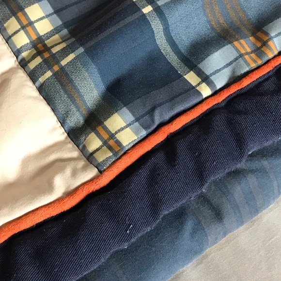 Lambs and Ivy Champ Sports Dogs Bow Wow Collection Crib Comforter and Ruffle - Picture 16 of 16